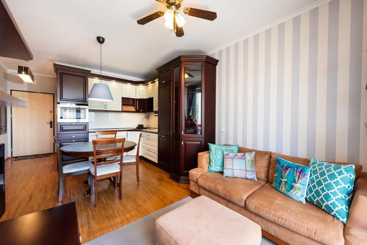 Metro Wilanowska Homely Apartment Varşovia Exterior foto