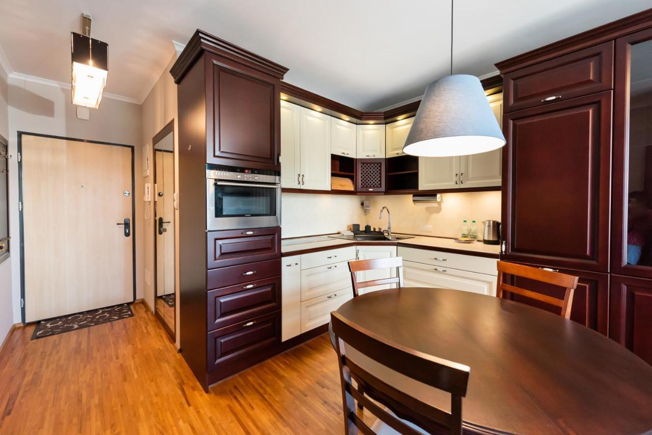 Metro Wilanowska Homely Apartment Varşovia Exterior foto