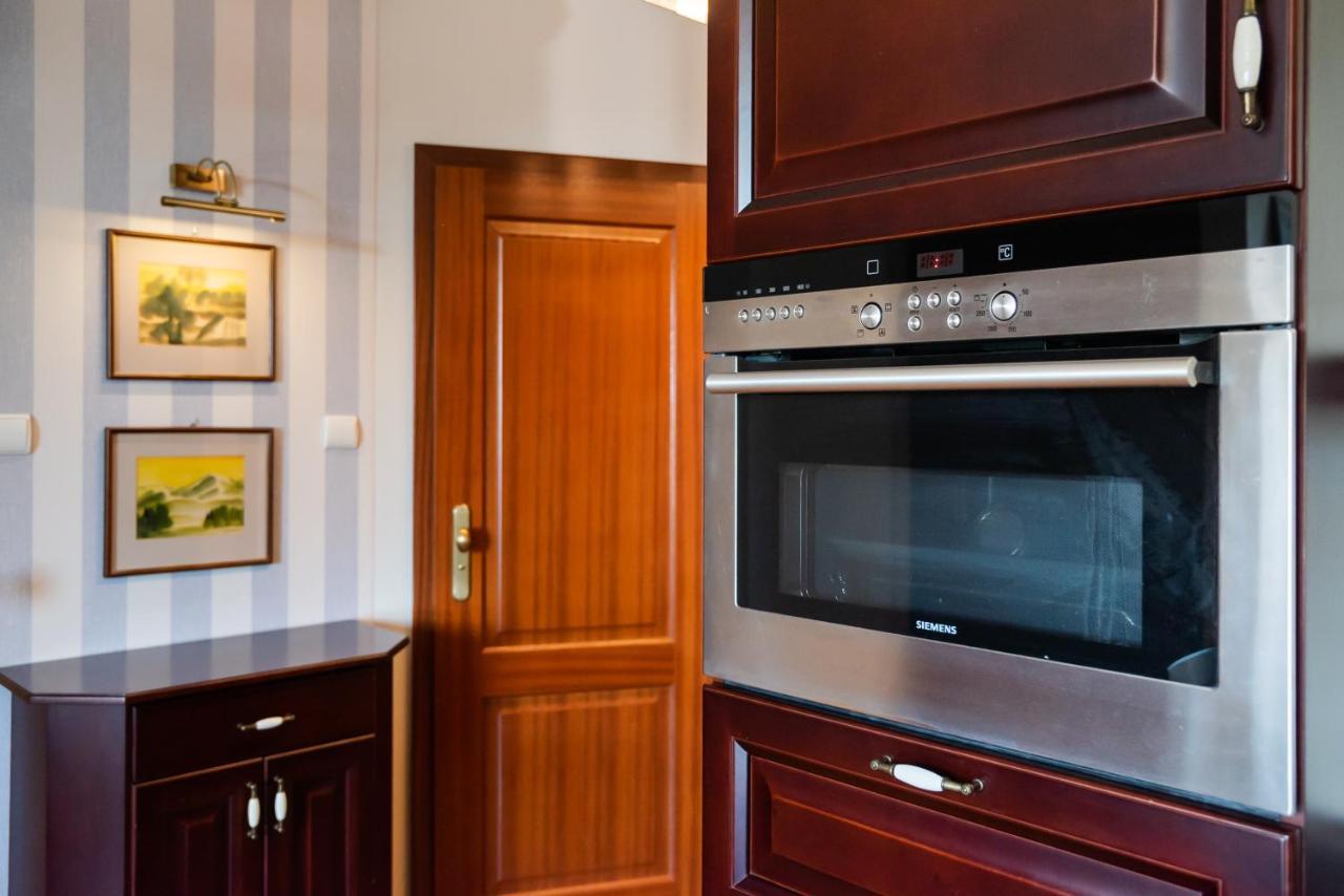 Metro Wilanowska Homely Apartment Varşovia Exterior foto