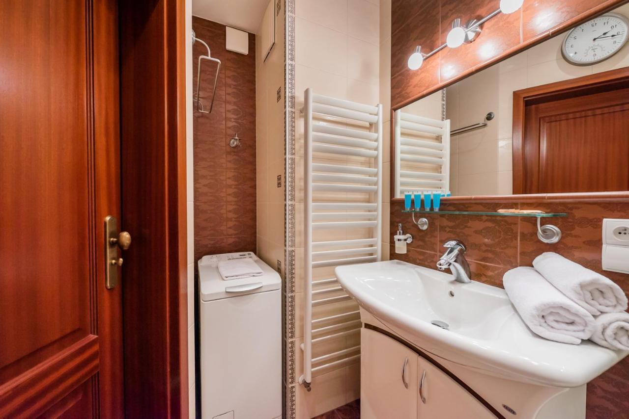 Metro Wilanowska Homely Apartment Varşovia Exterior foto