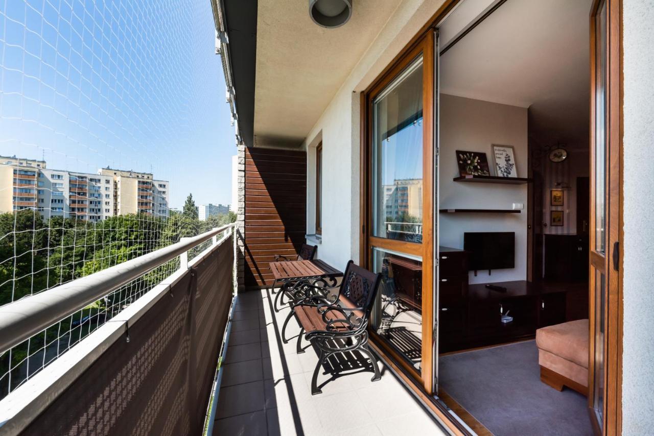 Metro Wilanowska Homely Apartment Varşovia Exterior foto